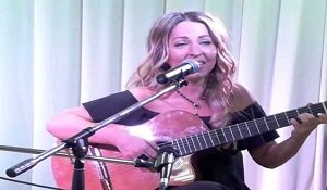 Popular singer Yaroslava brought spring tunes in our club