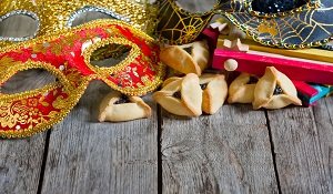 Purim: customs of a cheerful holiday